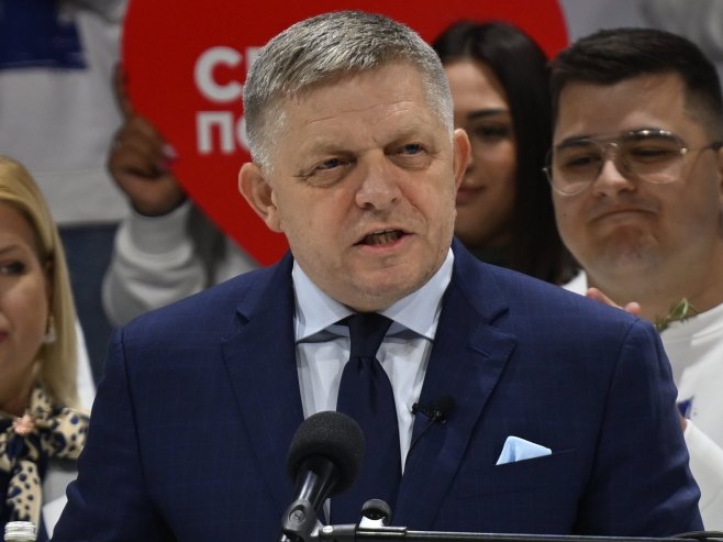 Fico: Podržavam Vučića jer ne da da Srbijom upravlja neko iz svijeta