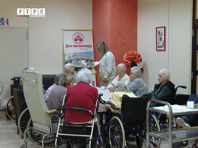 Ubrzano starenje nacije: Domovi popunjeni do posljednjeg mjesta - kako odgovoriti potrebama? (VIDEO)