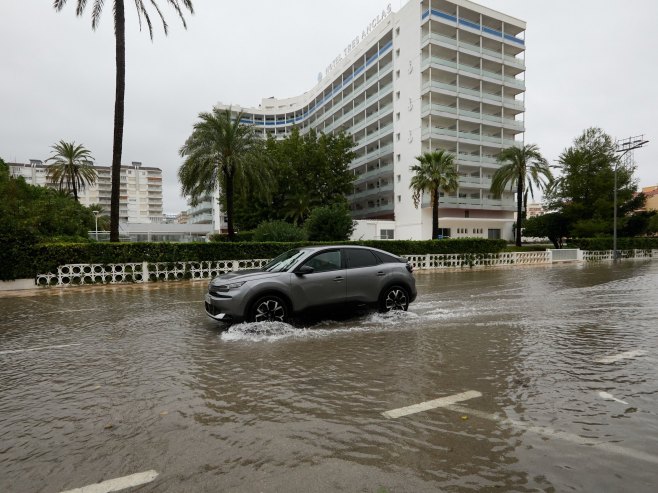 Španija: U Valensiji proglašen crveni meteo-alarm zbog oluje Adam