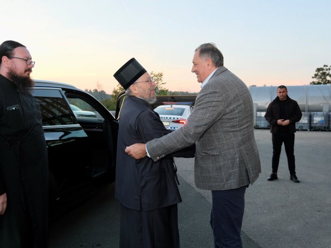 Dodik sa mitropolitom budimskim Lukijanom: Srpska uvijek uz crkvu i narod gdje god živjeli