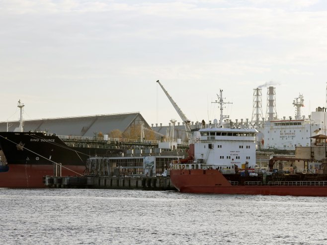 Ruski dizel stiže u SAD: Tanker sa 40.000 tona goriva krenuo ka Americi Ruski dizel stiže u SAD: Tanker sa 40.000 tona goriva krenuo ka Americi