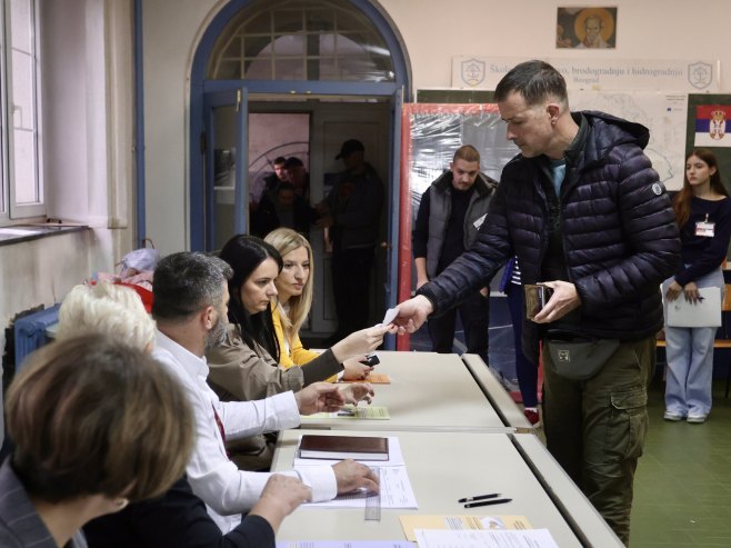IPSOS/Cesid: Do 17 časova u Srbiji glasalo 60,9 odsto birača