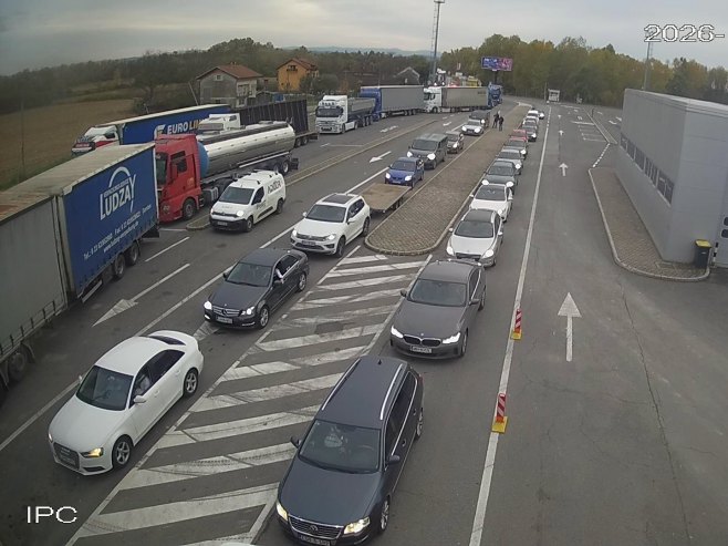 Pojačana frekvencija vozila na izlazu u Gradini, Brodu, Svilaju i Orašju