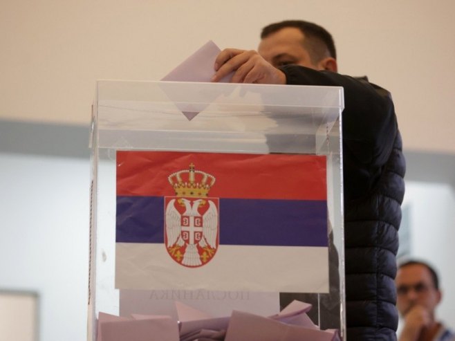 RIK: Izlaznost na izborima u Srbiji do 18 časova 64,89 odsto  (VIDEO)