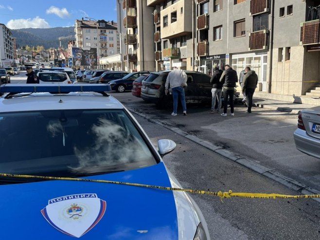 Policija istražuje slučaj paljevine automobila u Palama (FOTO)
