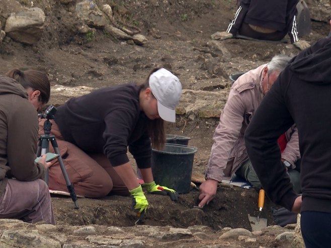 Arheološka iskopavanja na tvrđavi Kastel: Pronađena dva nova skeleta (VIDEO)
