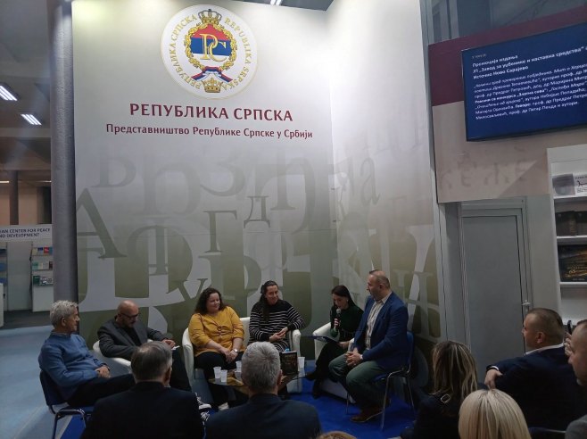 Predstavljeni romani nagrađeni na konkursu "Zlatna sova"