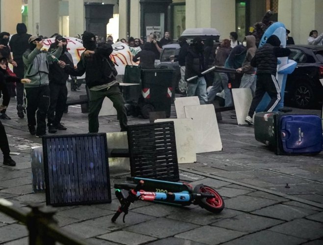 Hiljade demonstranata u Firenci, Milanu, Napulju, Torinu